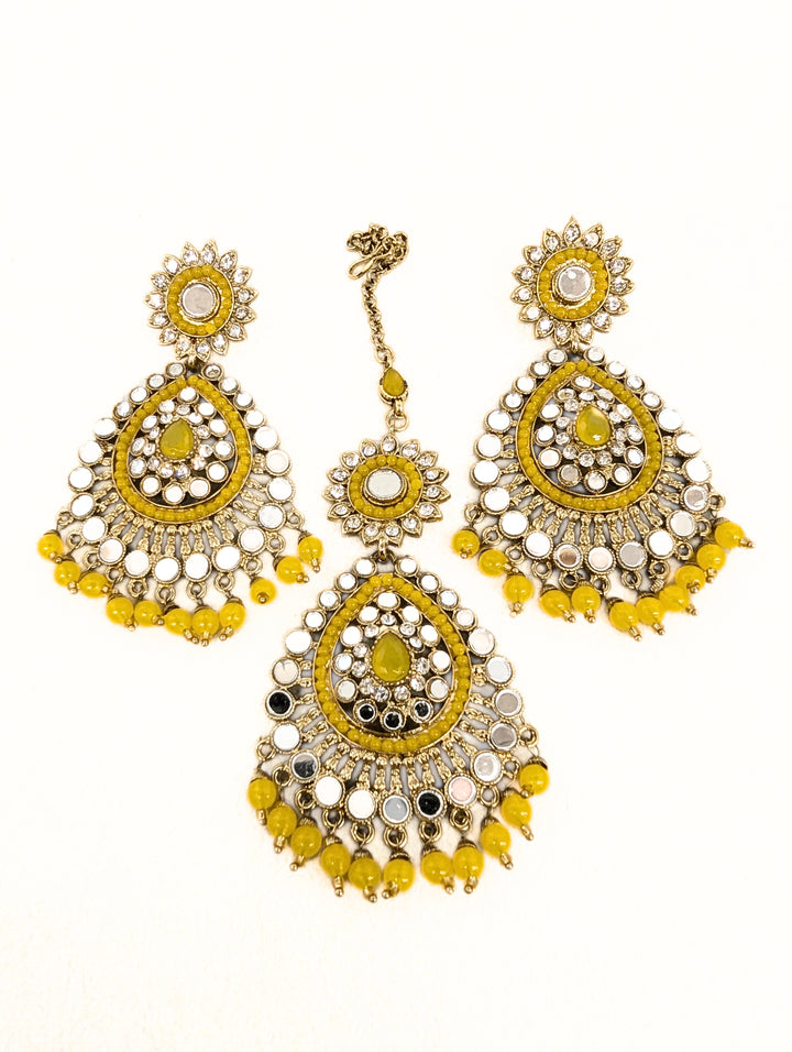 VARSHA MIRROR EARRINGS AND TIKKA