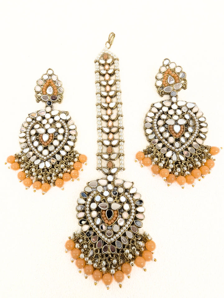 AKSHARA MIRROR EARRINGS AND TIKKA