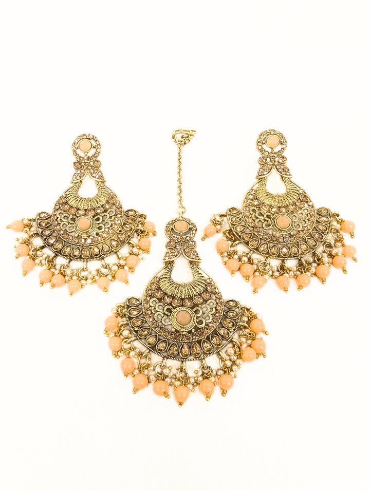 NITHYA POLKI EARRINGS WITH TIKKA