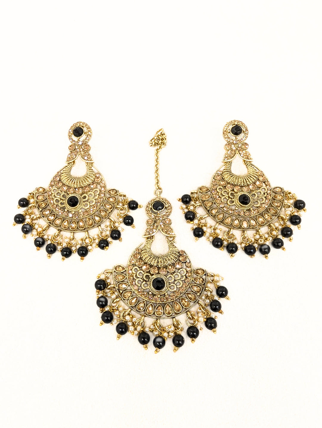 NITHYA POLKI EARRINGS WITH TIKKA