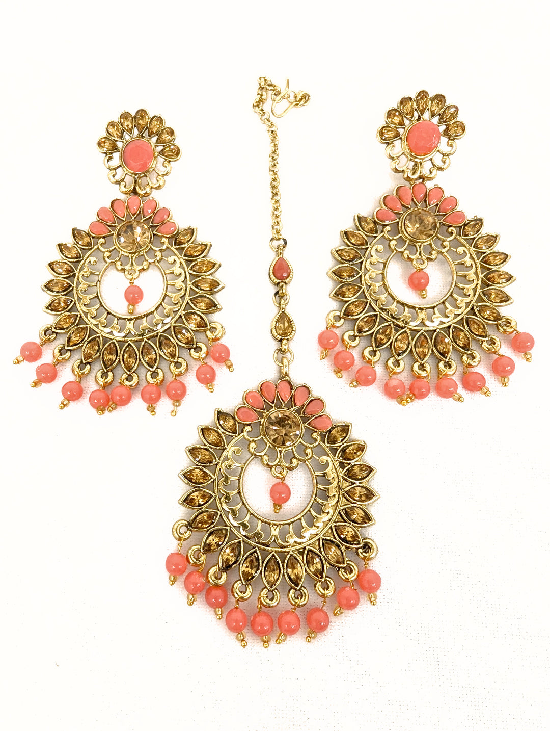 BHAVYA POLKI EARRING AND TIKKA