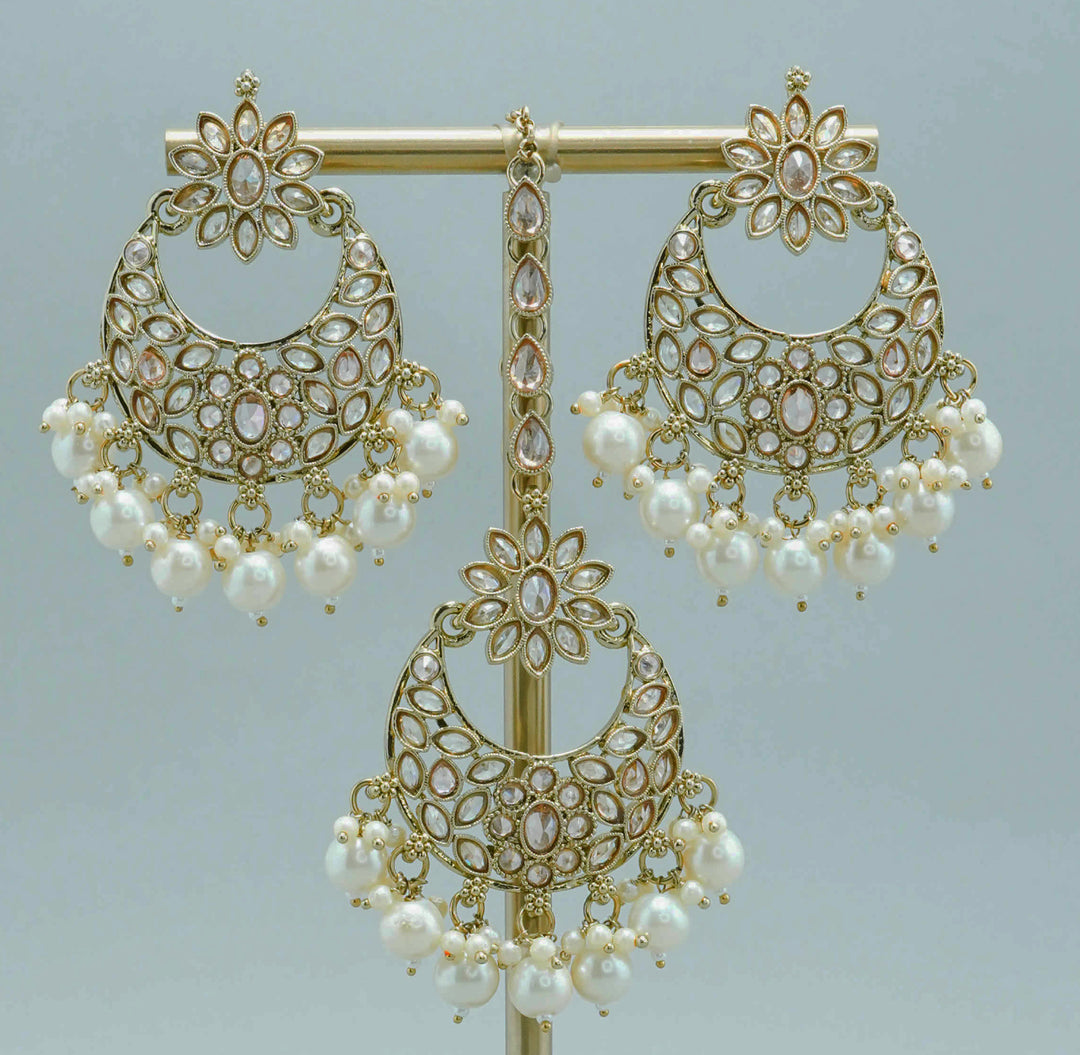 NEHA POLKI EARRINGS WITH TIKKA