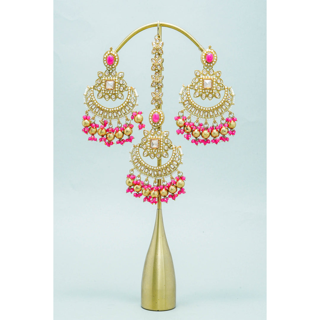 MANIKA POLKI EARRINGS WITH TIKKA