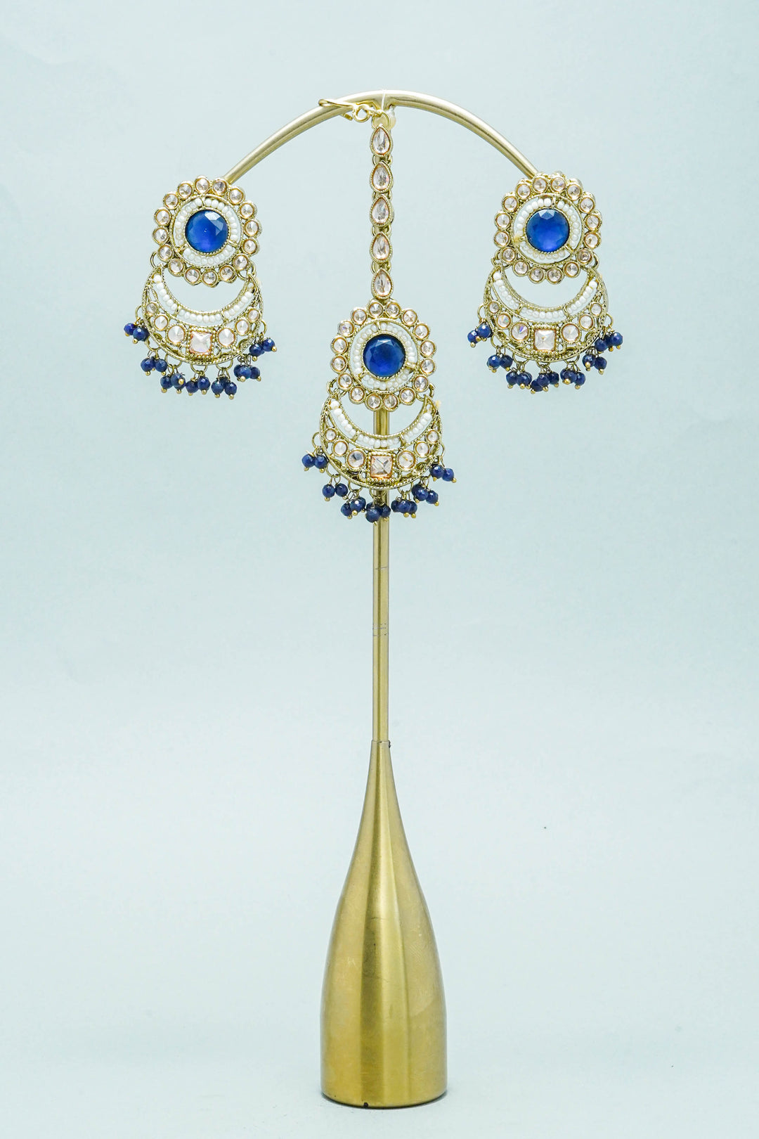 VANITA POLKI EARRINGS AND TIKKA