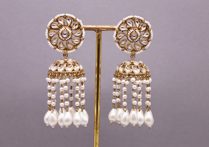 Muskaan Kundan Earrings