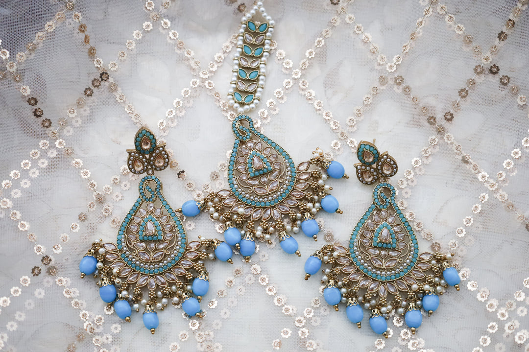 Madhavi Earrings With Tikka