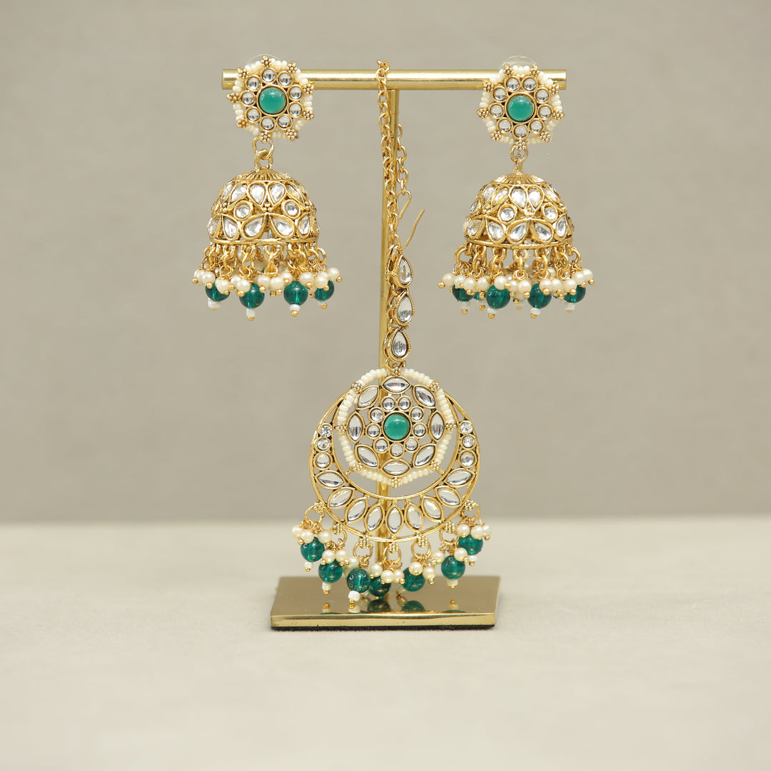 Girisha Kundan Earrings And Tikka