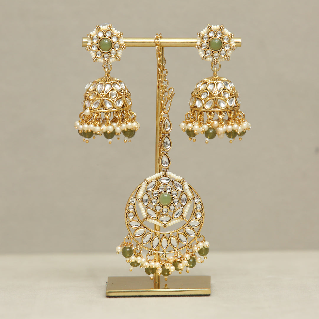 Girisha Kundan Earrings And Tikka