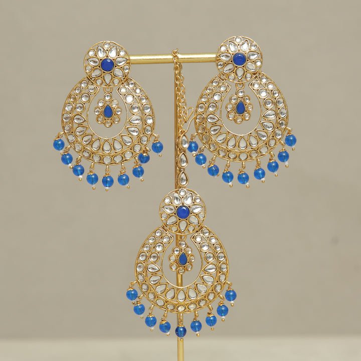 Harshita Kundan Earrings And Tikka