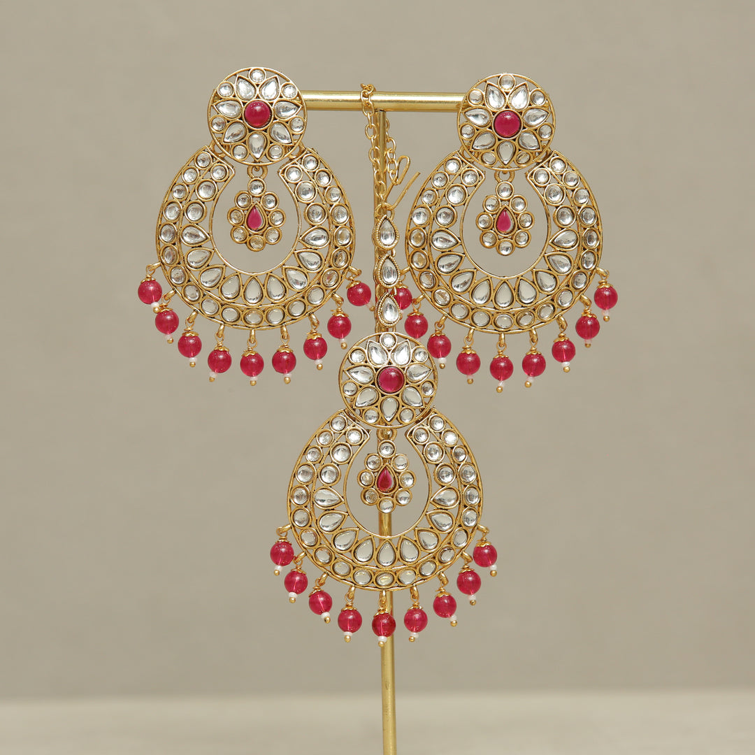 Harshita Kundan Earrings And Tikka