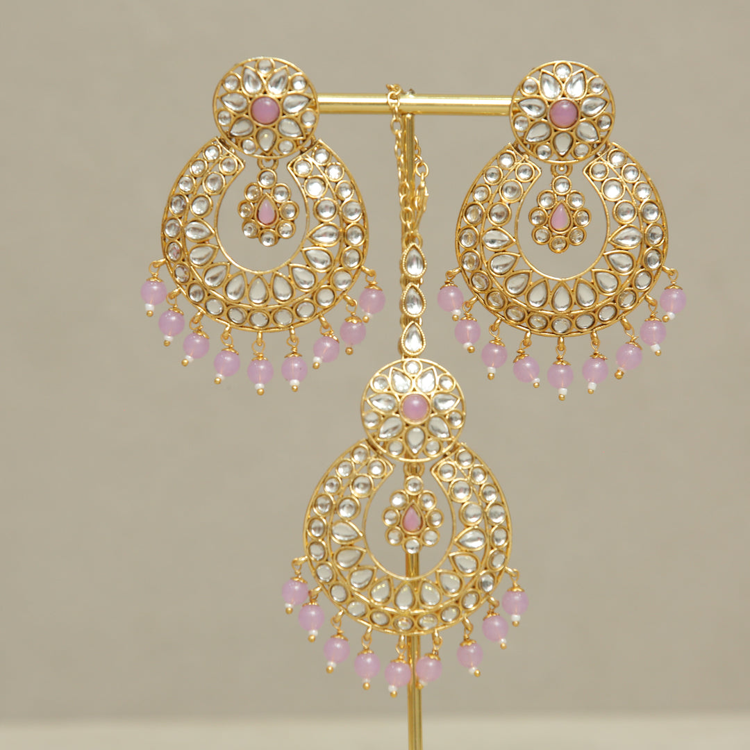 Harshita Kundan Earrings And Tikka