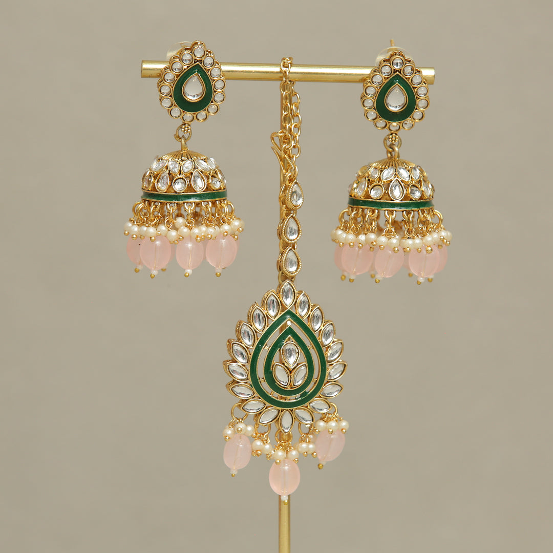 Myra Kundan Earrings And Tikka