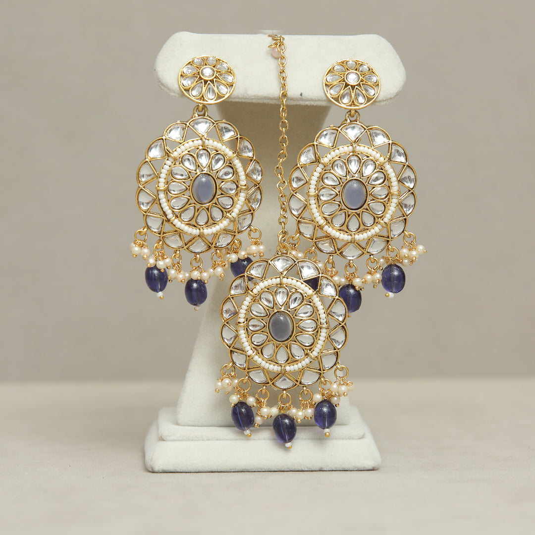 Melanie Kundan Earrings And Tikka