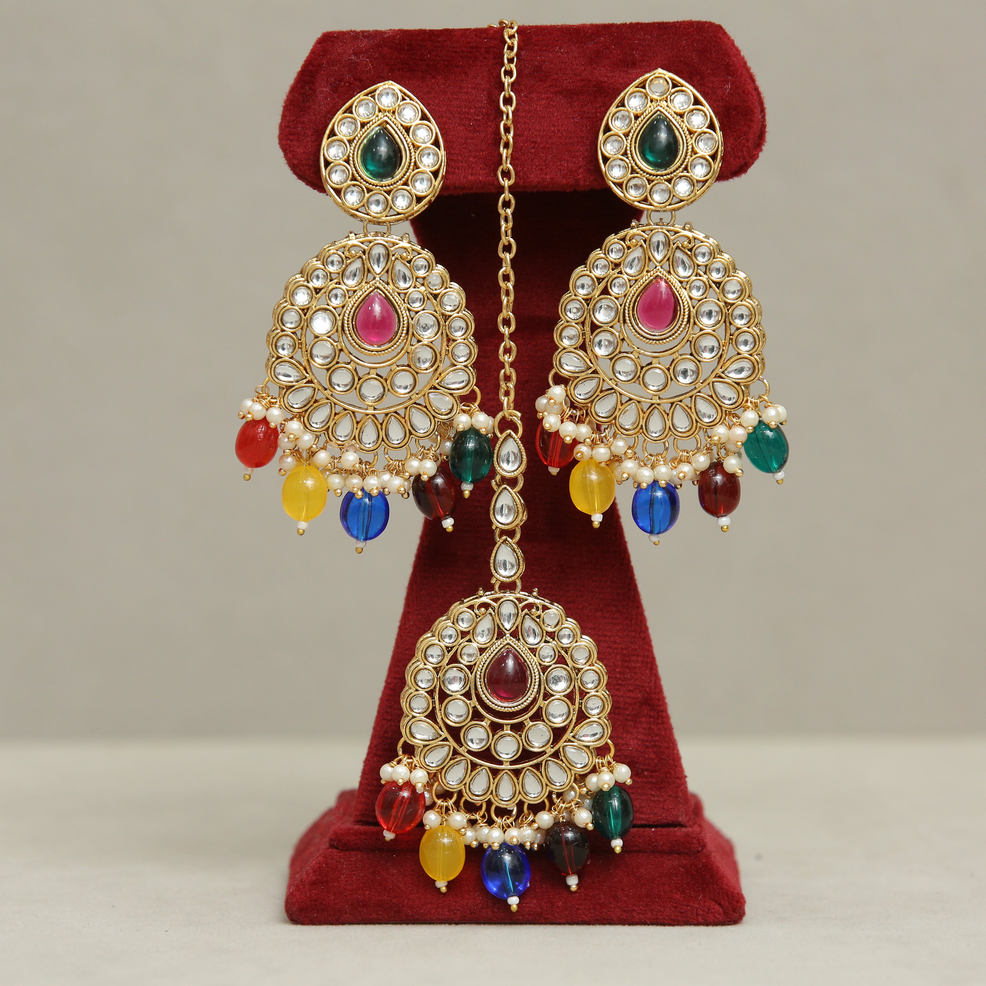Binita Kundan Earrings And Tikka