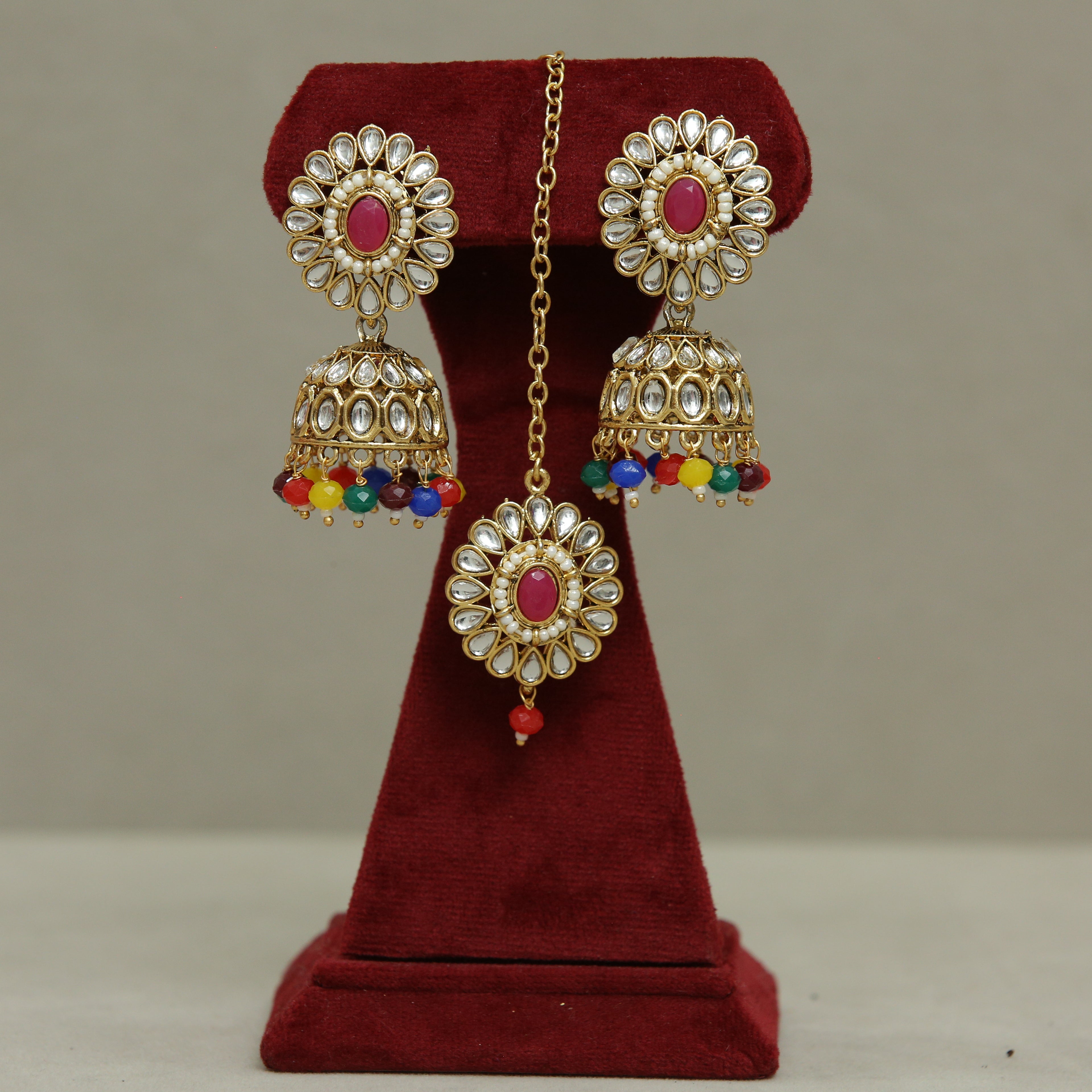 Kavya Kundan Earrings And Tikka