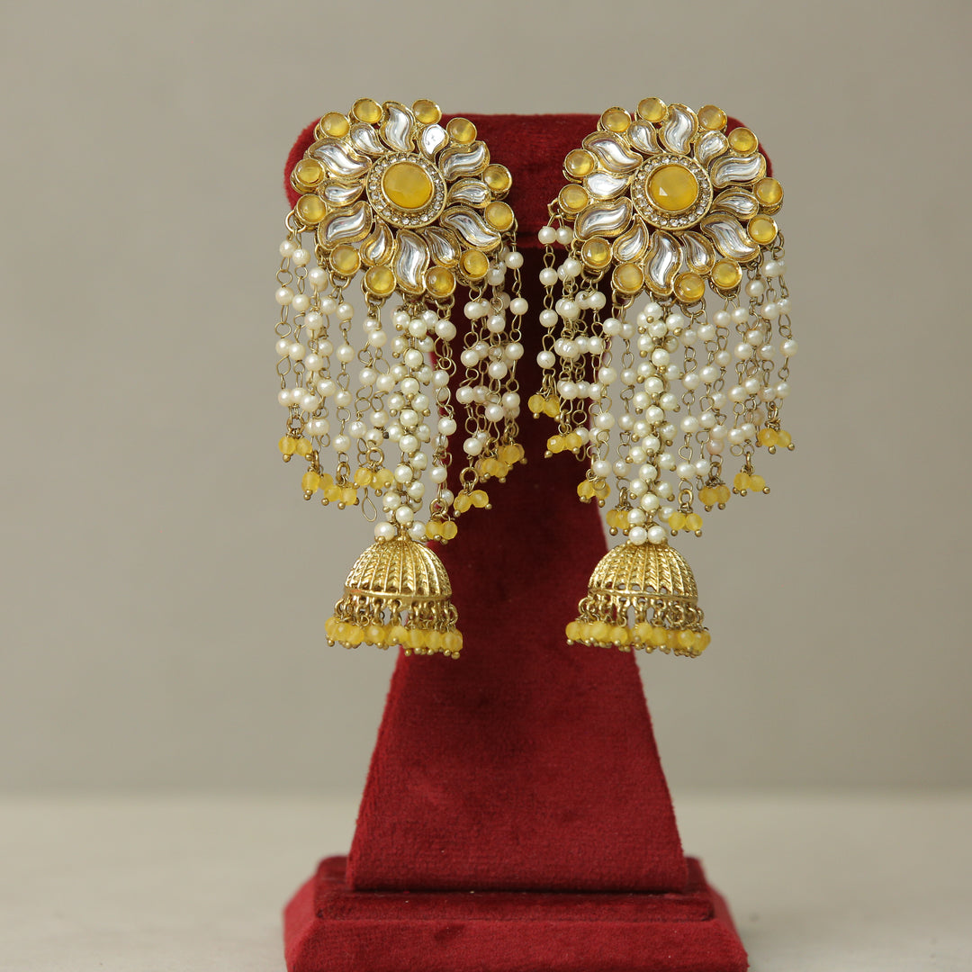 Aria Kundan Earrings