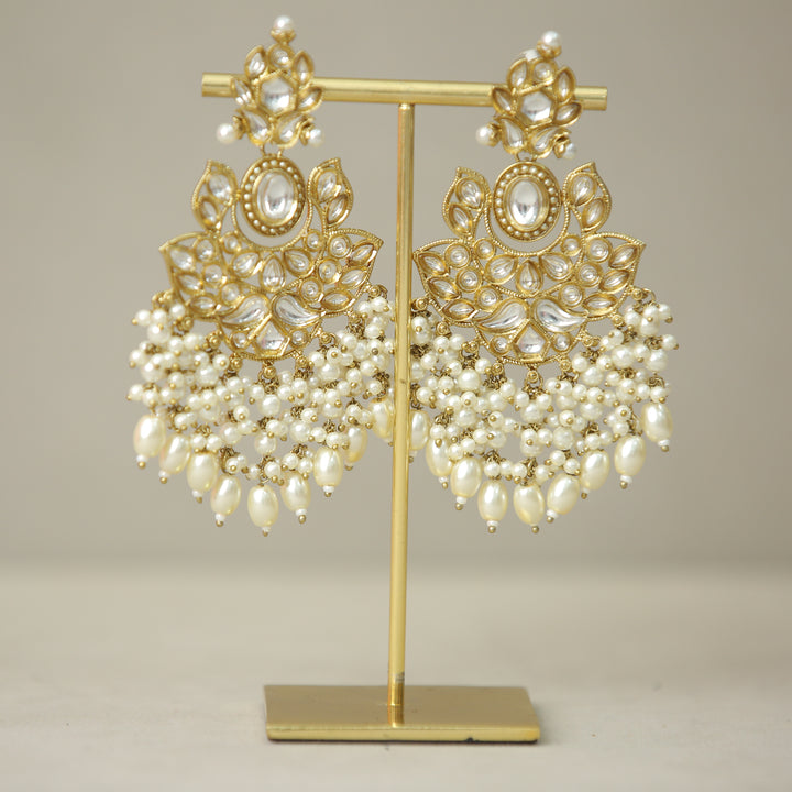 Avani Kundan Earrings