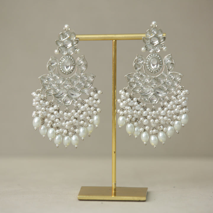 Avani Kundan Earrings