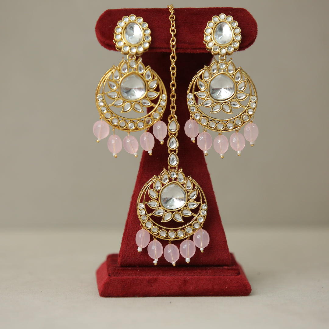 Pari Kundan Earrings And Tikka