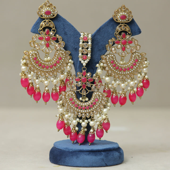 Anavi Polki Earrings And Tikka