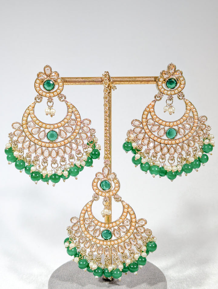 Geetika Polki Earrings And Tikka