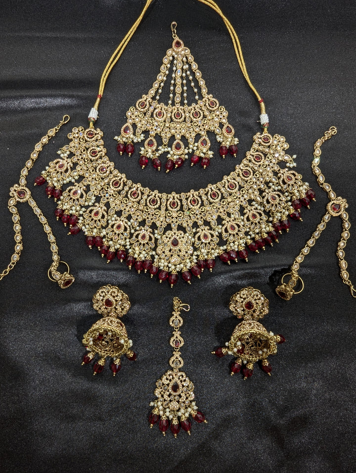 Aishani  Polki Semi Bridal Set