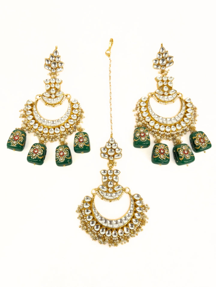 JAYA MINAKARI EARRING AND TIKKA