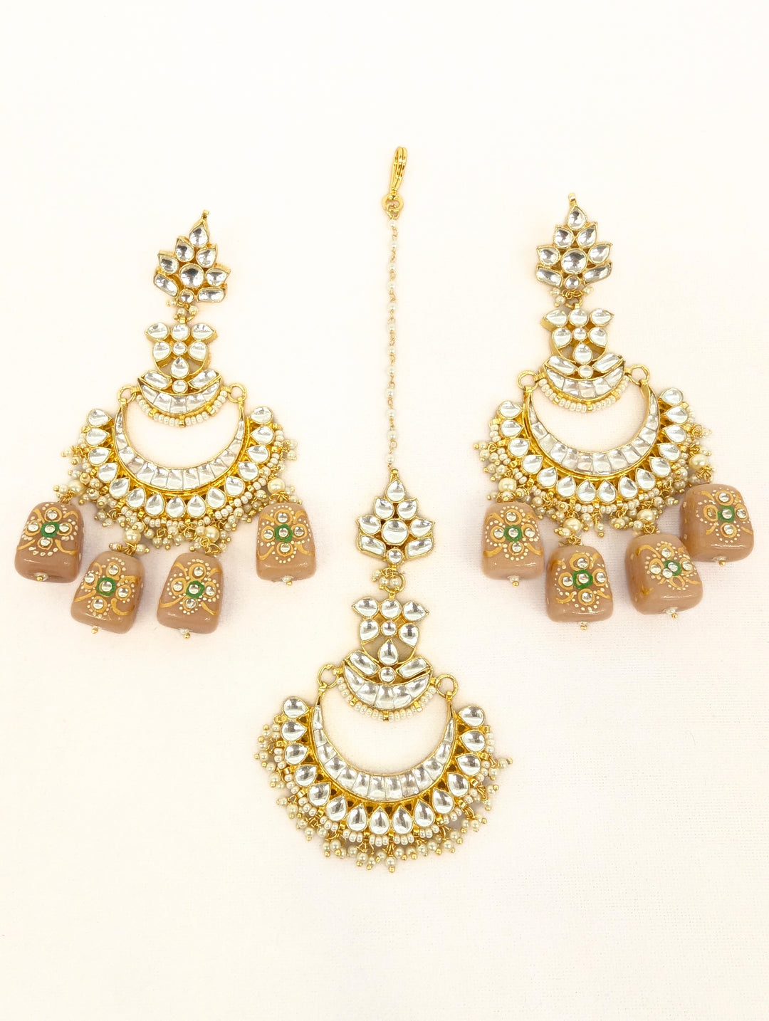 JAYA MINAKARI EARRING AND TIKKA