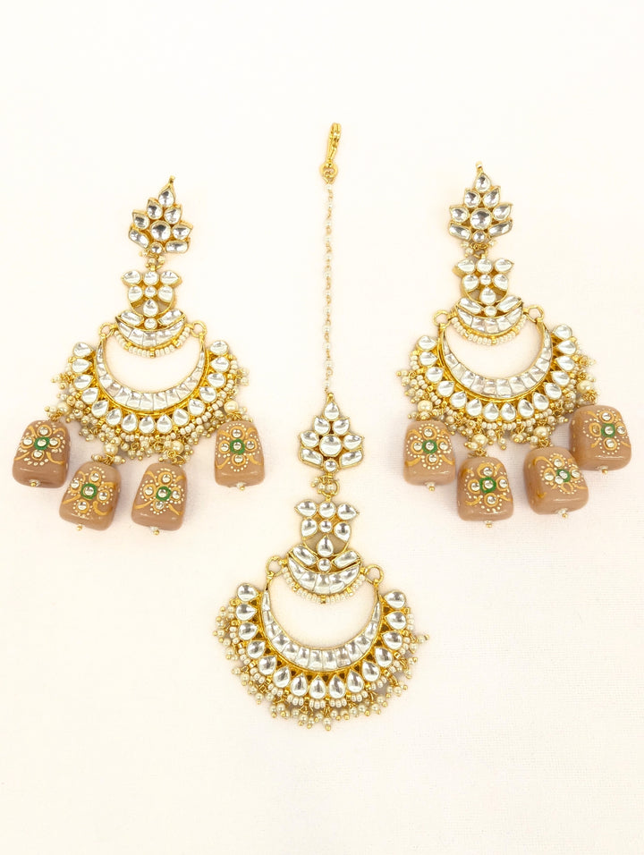 JAYA MINAKARI EARRING AND TIKKA