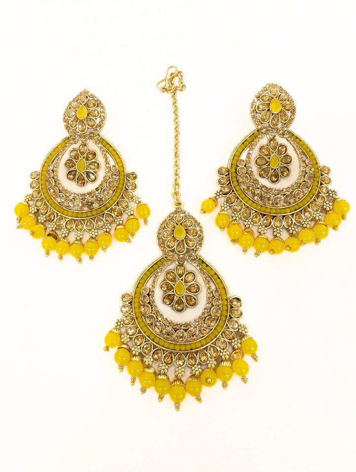 RAVEENA POLKI EARRING AND TIKKA