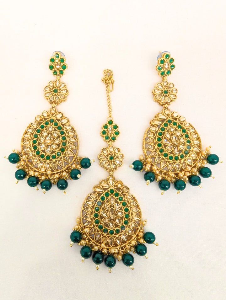 Tanishka Polki Earrings and Tikka