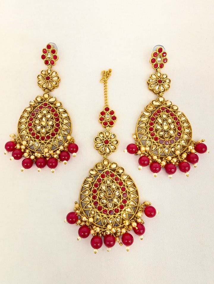 Tanishka Polki Earrings and Tikka