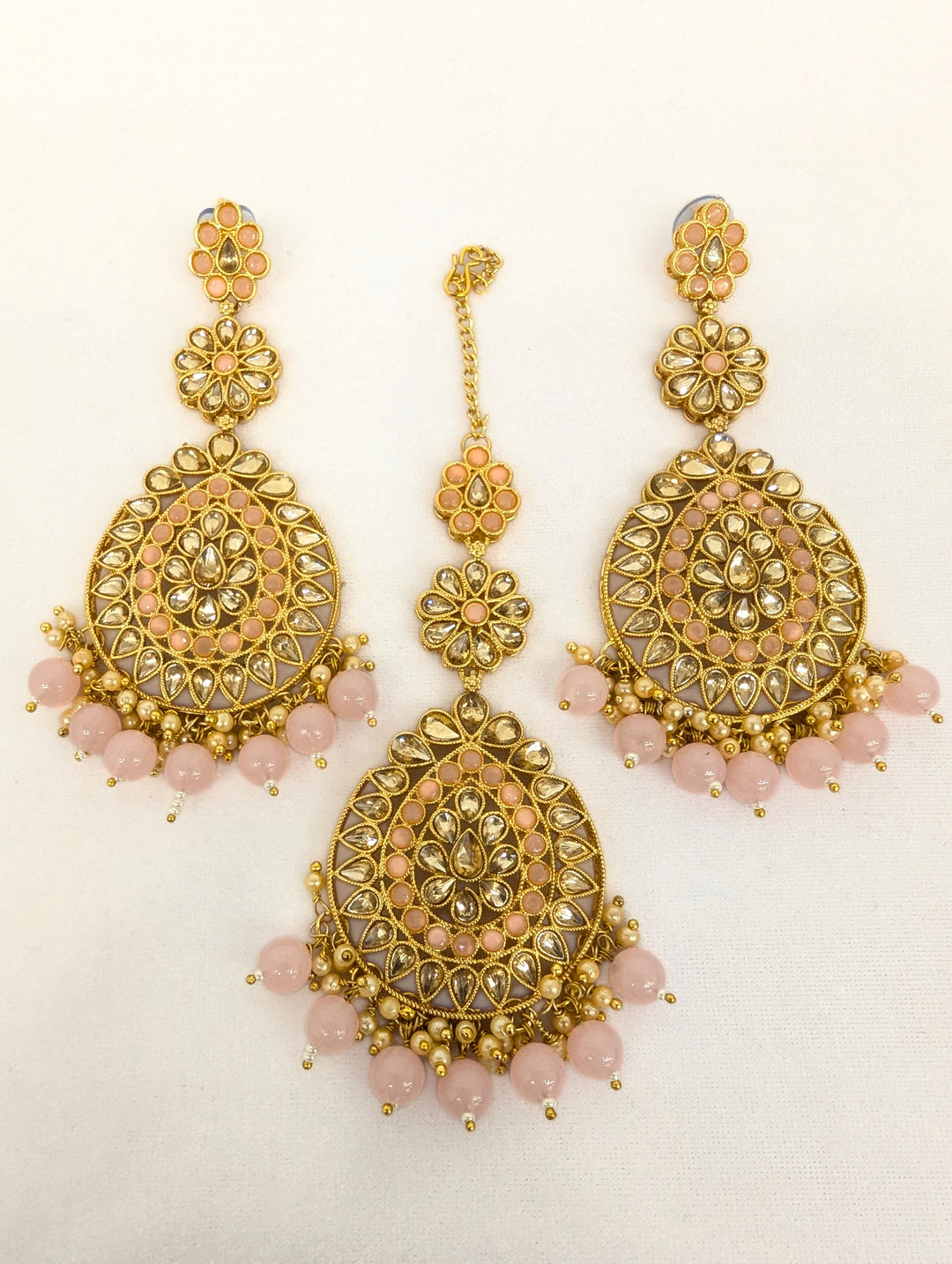 Tanishka Polki Earrings and Tikka