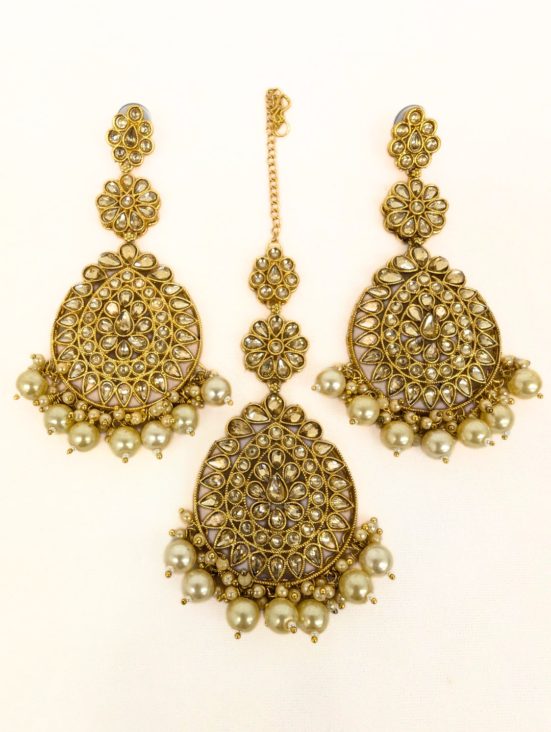 Tanishka Polki Earrings and Tikka