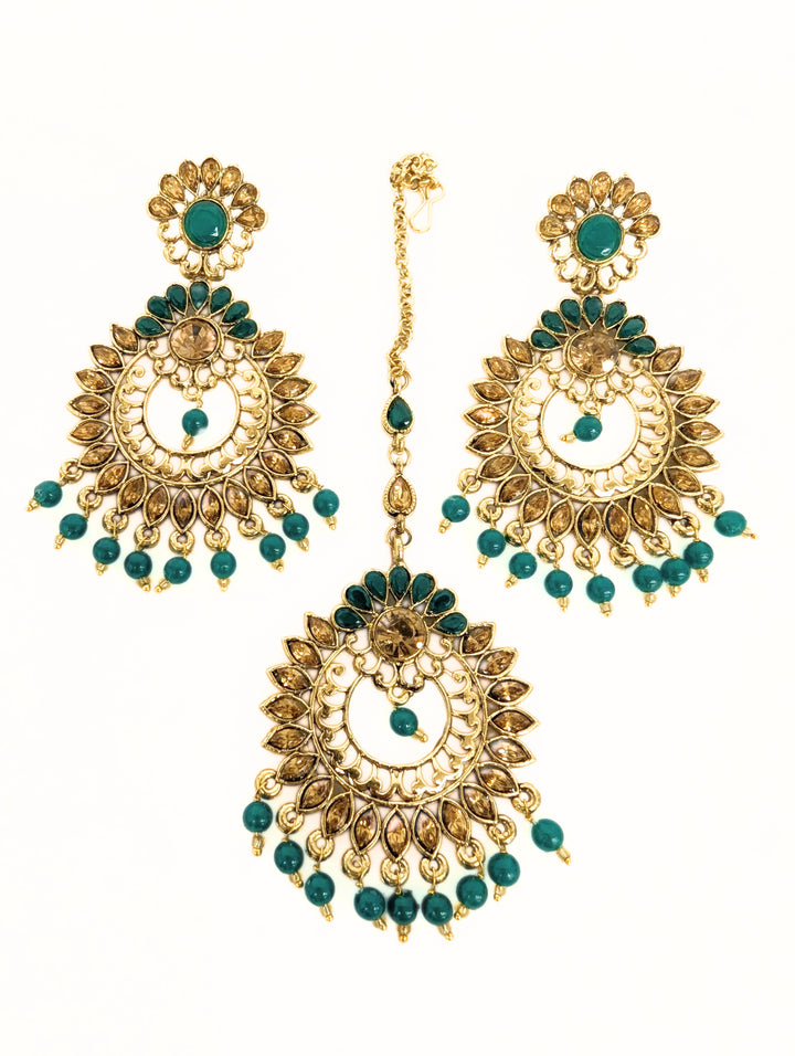 BHAVYA POLKI EARRING AND TIKKA