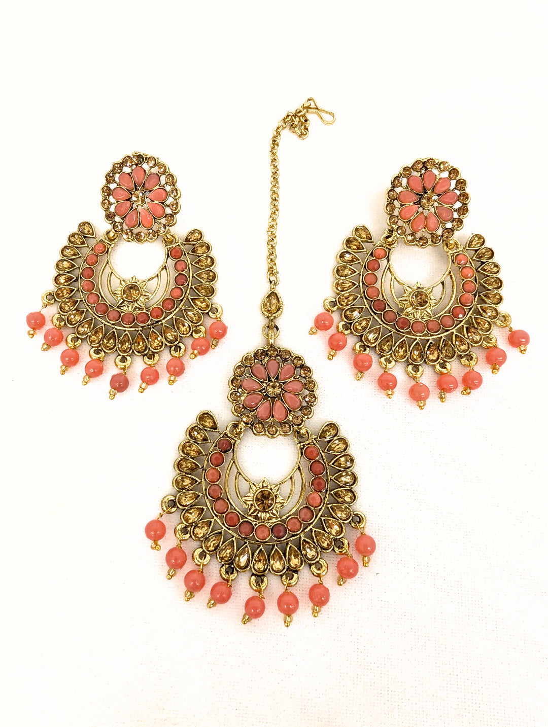 RUPALI POLKI EARRING AND TIKKA