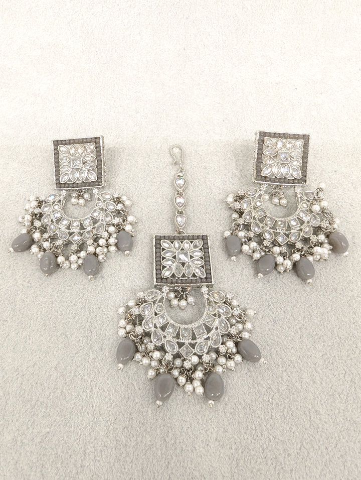 Bhavya Polki Earrings With Tikka