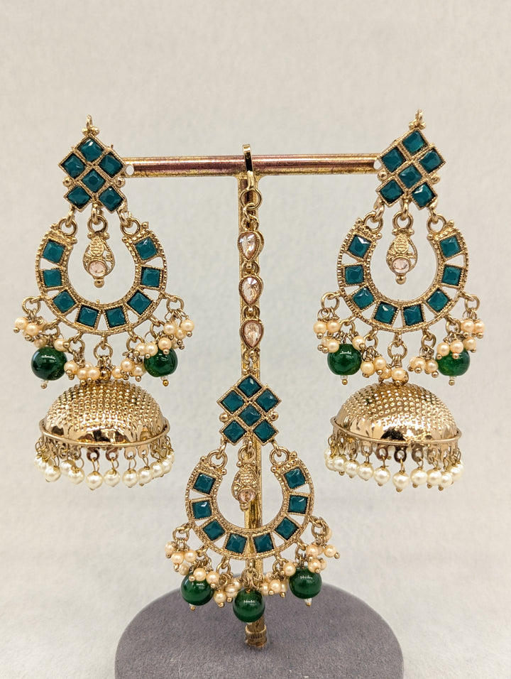 BHAVYA STONE EARRINGS AND TIKKA