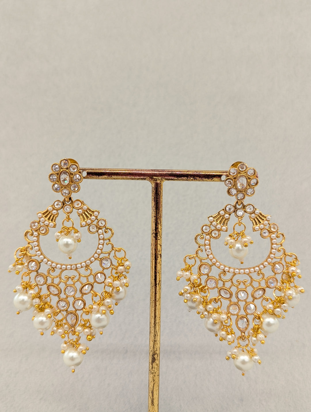 ISHANI STONE EARRINGS