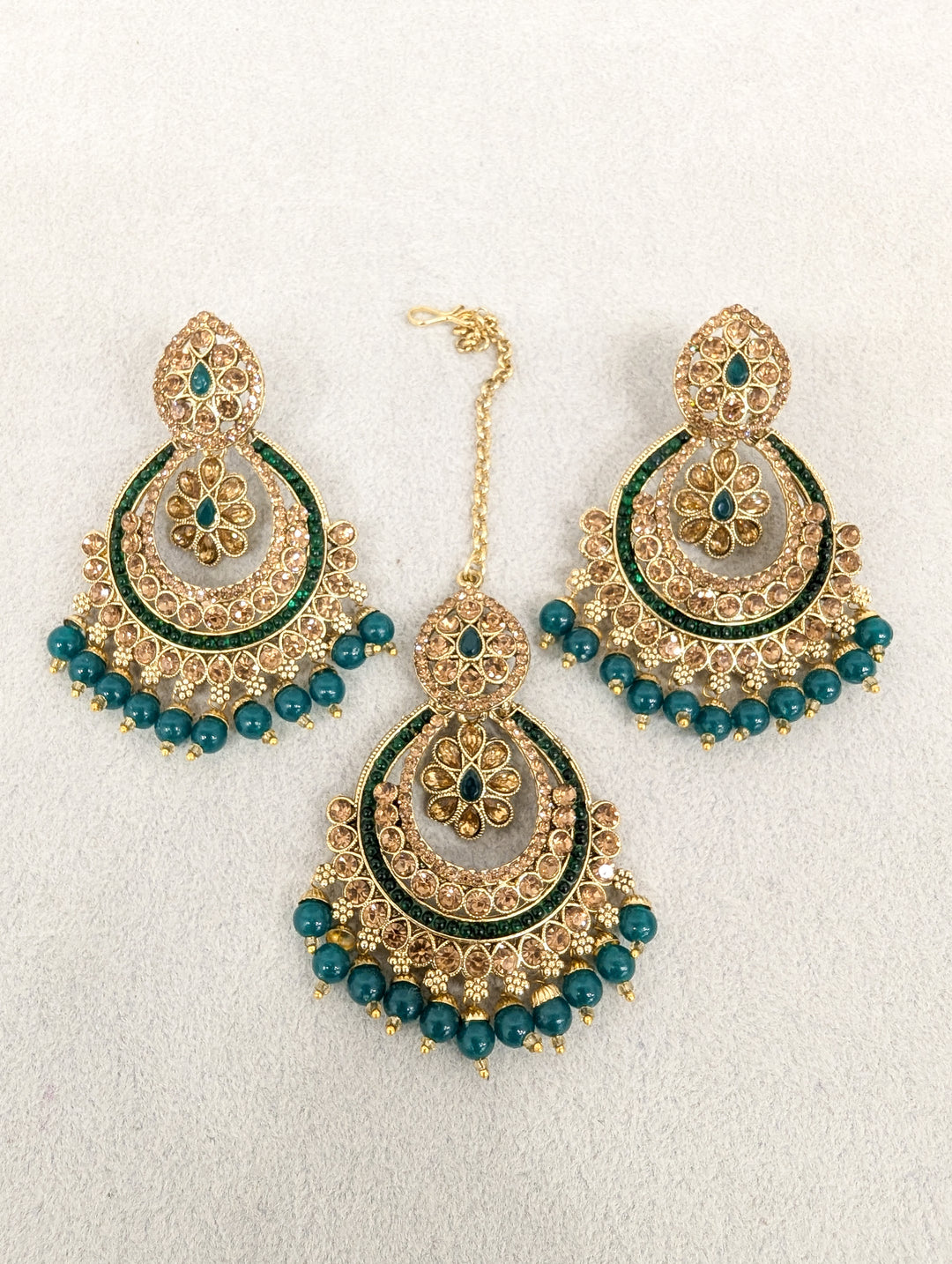 Ruchi Stone Earrings and Tikka