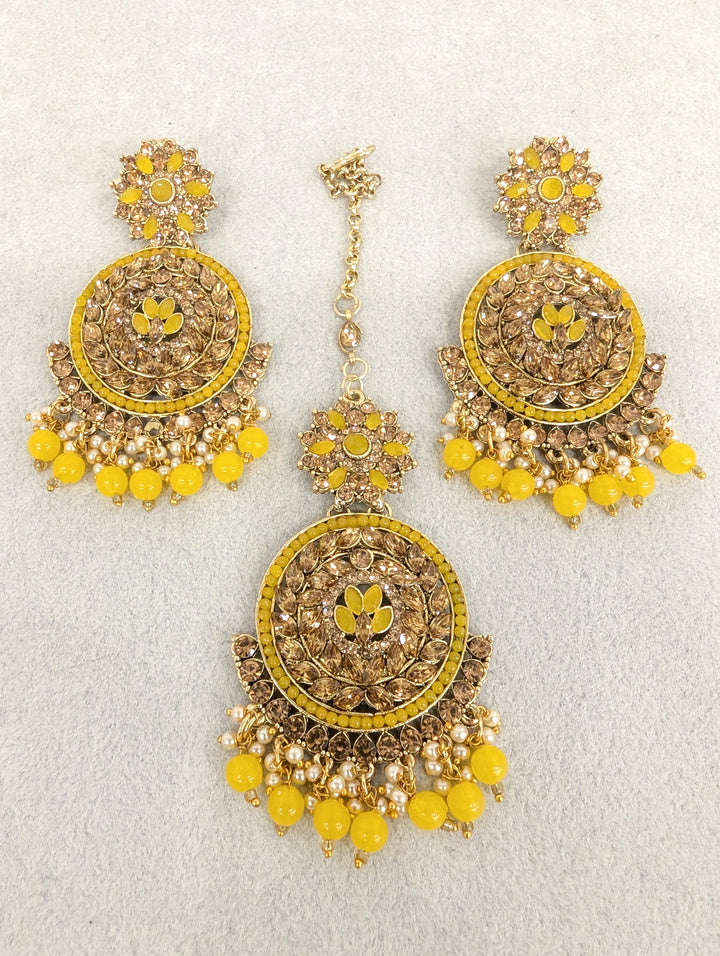 SANA STONE EARRINGS WITH TIKKA