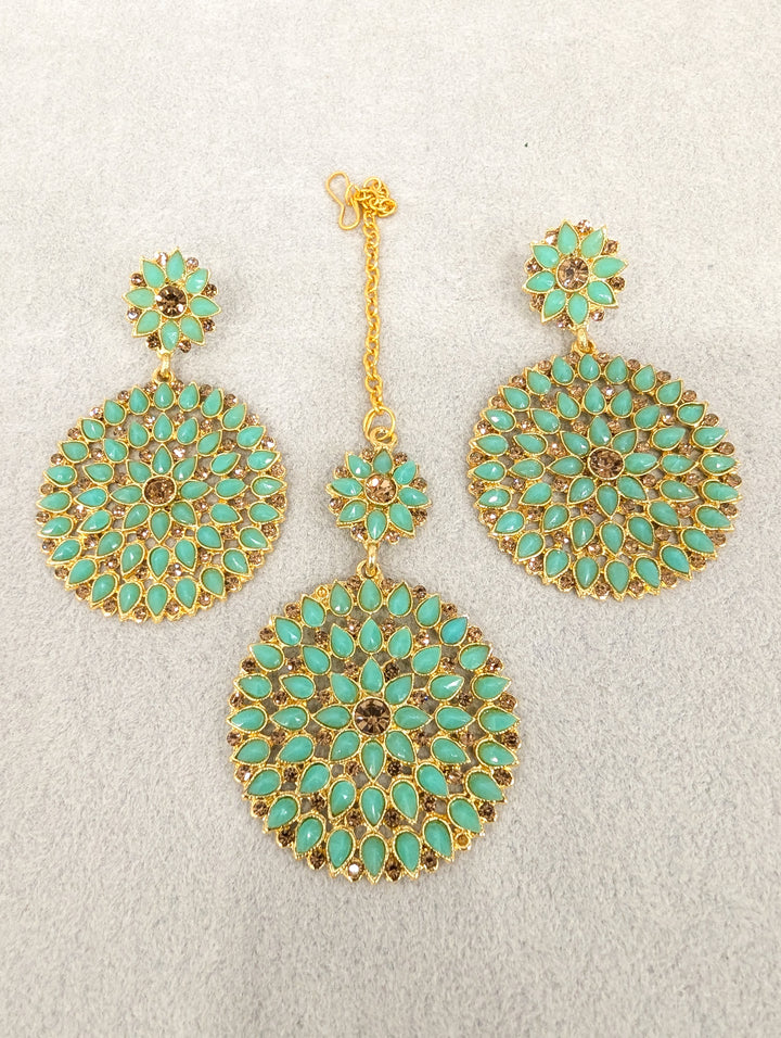 Sakshi Stone Earrings and Tikka