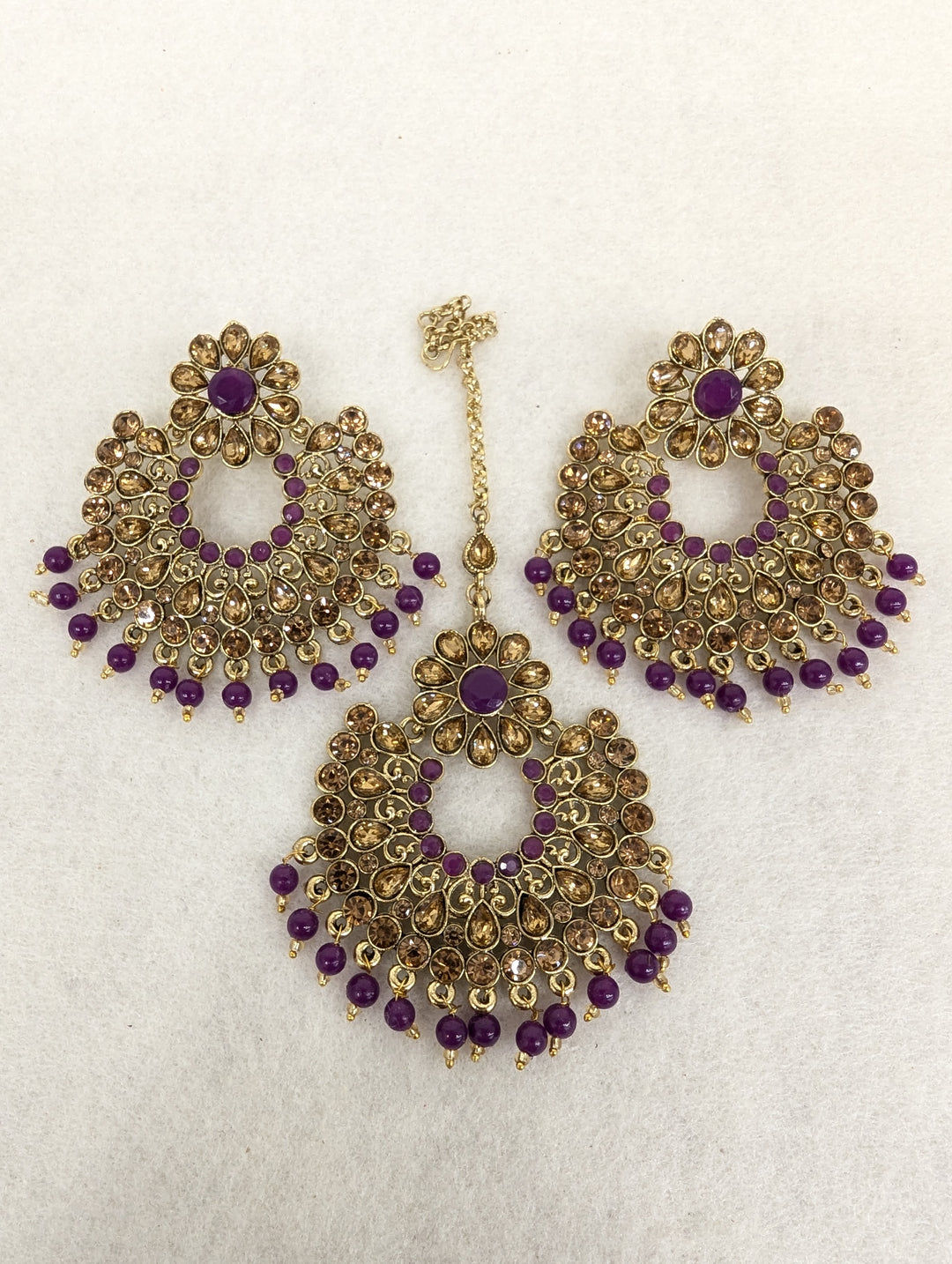 Prerna Stone Earring With Tikka