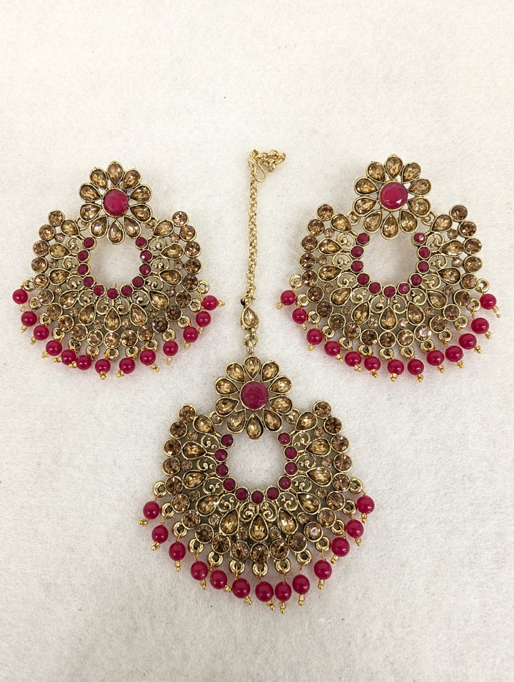 Prerna Stone Earring With Tikka