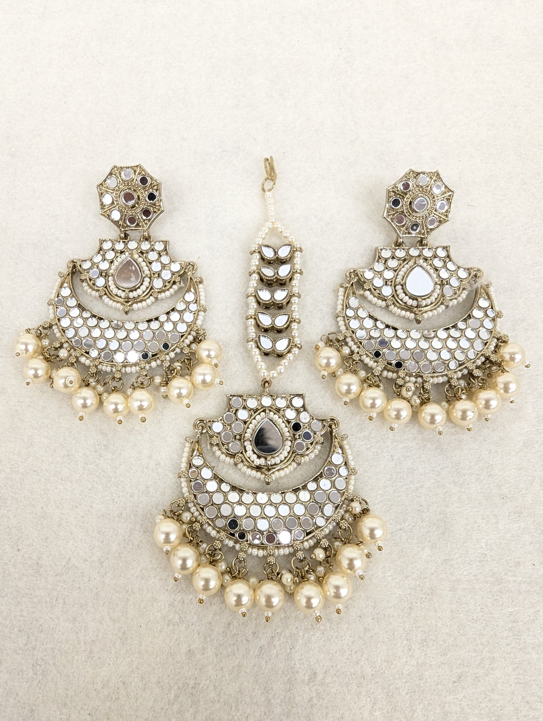 Manpreet Mirror Earring With Tikka