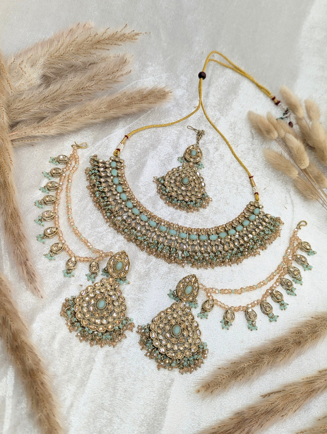 Shreya Polki Full Set