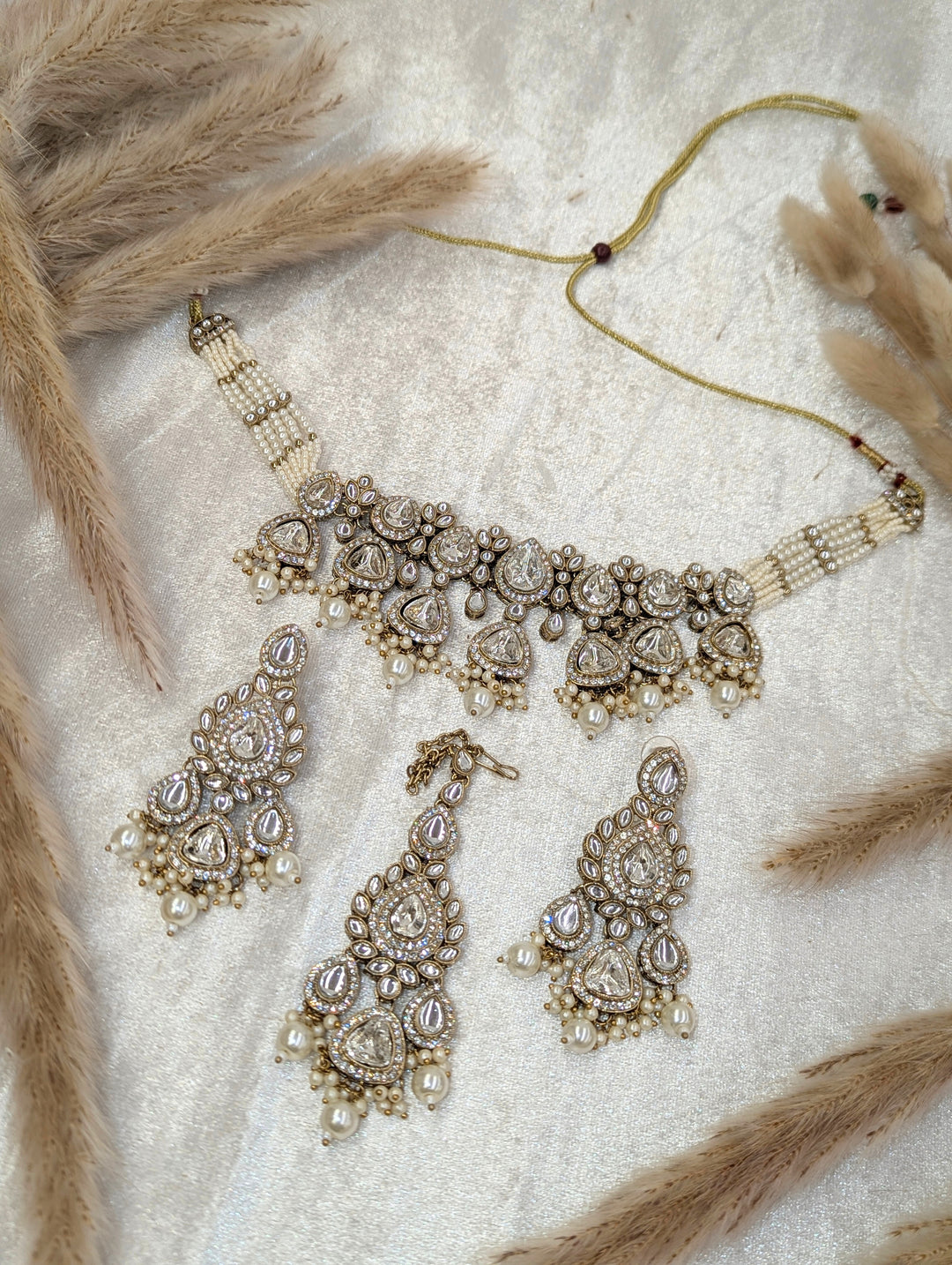 Mira Kundan Full Set