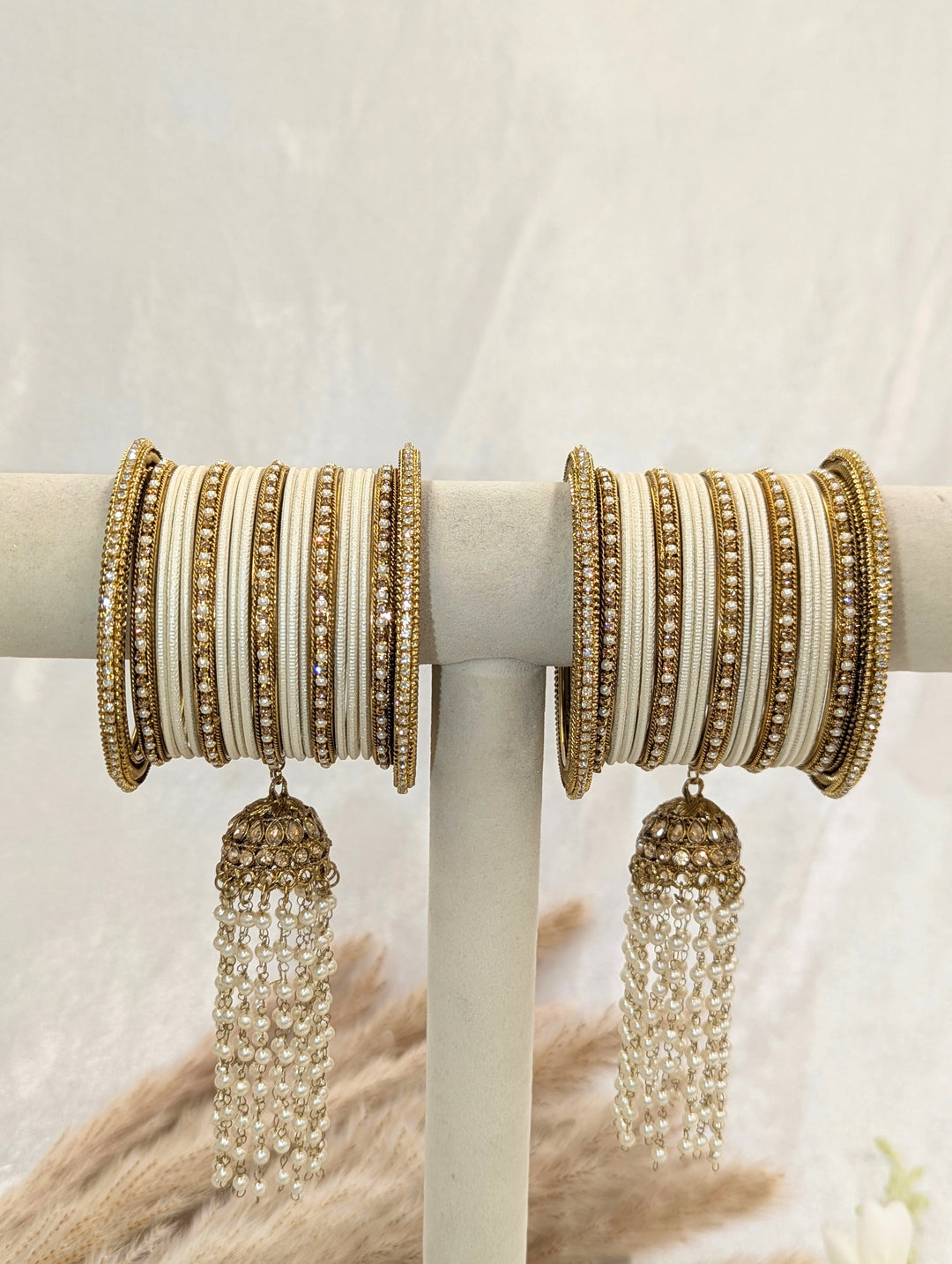 Ridhima Jhumka Stone Bangles