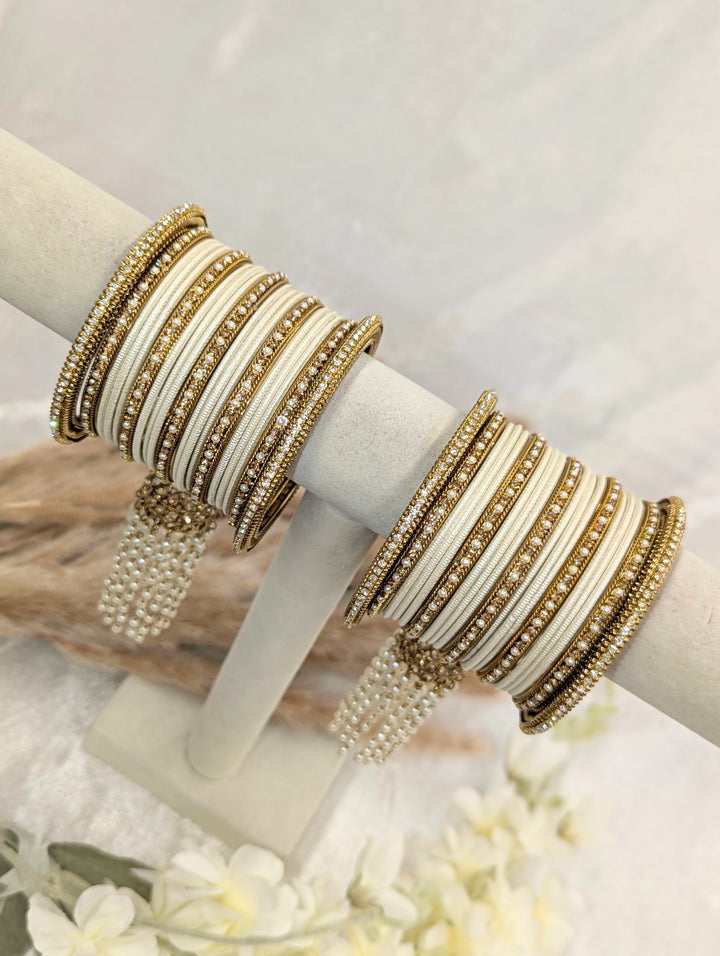 Ridhima Jhumka Stone Bangles