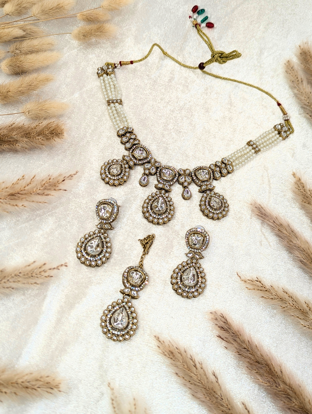 Manika Stone Full  Set